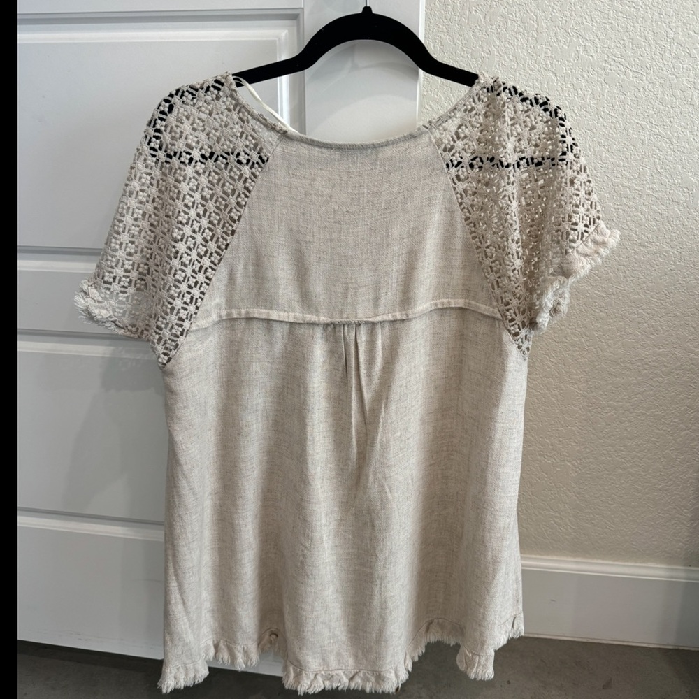 Umgee Cream Blouse with Lace Short Sleeves - Picture 4 of 4